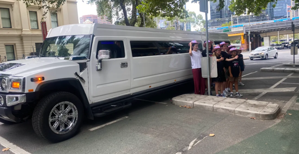 Children's party limo hire Melbourne